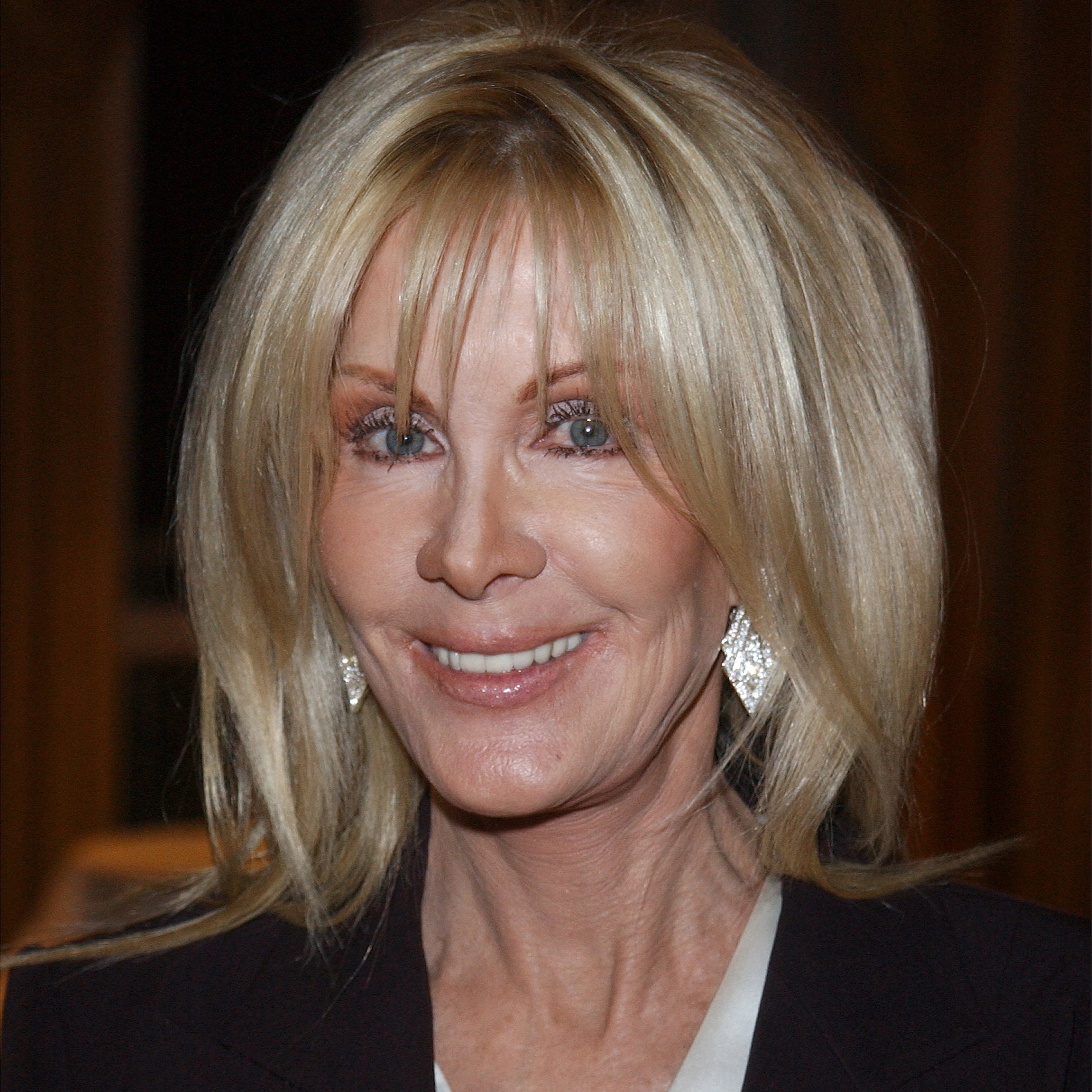 See Joan Van Ark's Shocking Transformation Right Before Your Eyes