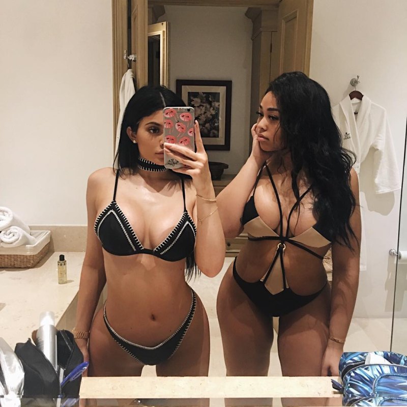 Kardashian and jenner sisters 11