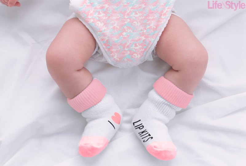 Kylie jenner i love lip kits baby socks