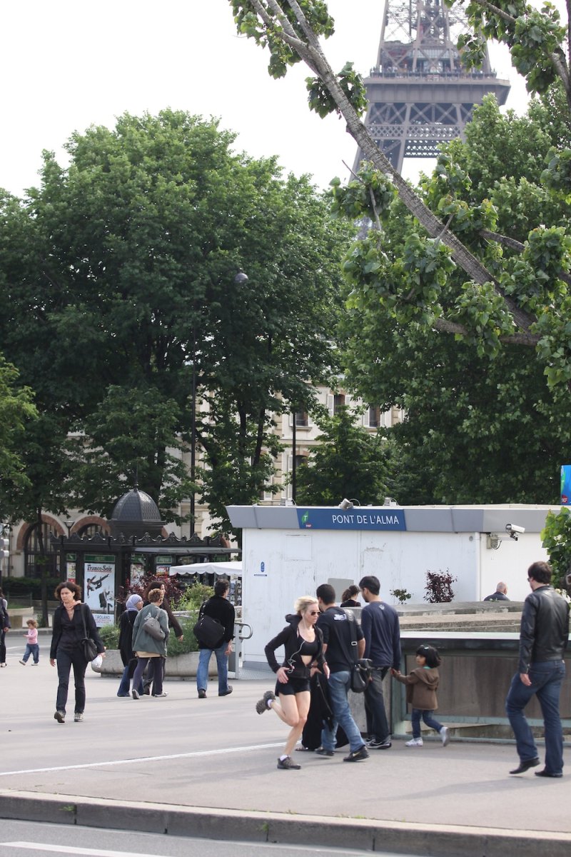 Renee zellwegger paris run
