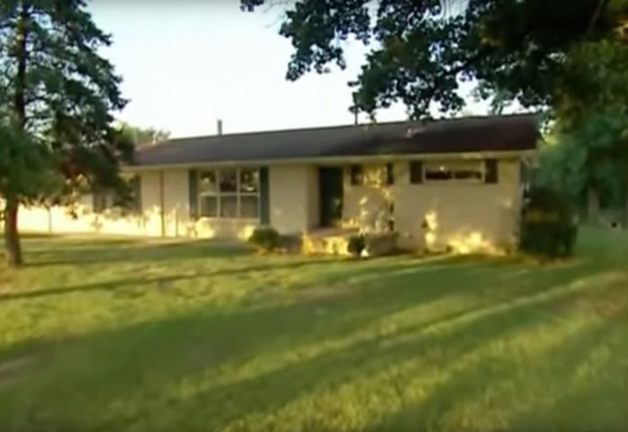 Duggars original house 7