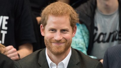 Emergency meeting buckingham palace prince harry engagement