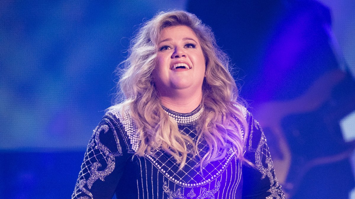 Kelly clarkson skinny suicide
