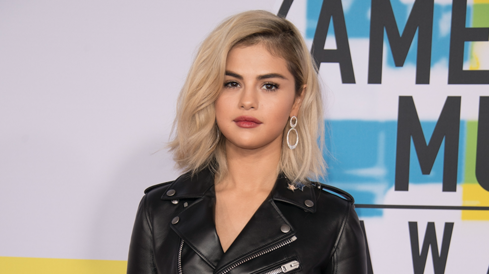 Selena Gomezs Platinum Blonde Hair Color Transformation Details