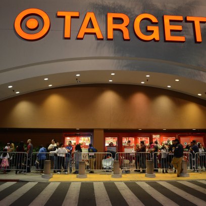 Target open thanksgiving christmas hours
