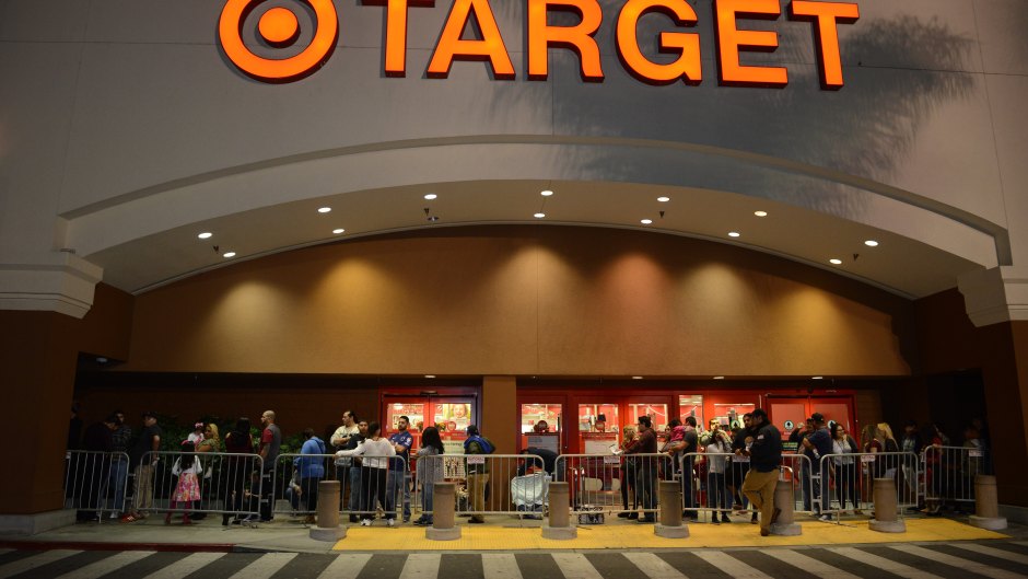 Target open thanksgiving christmas hours