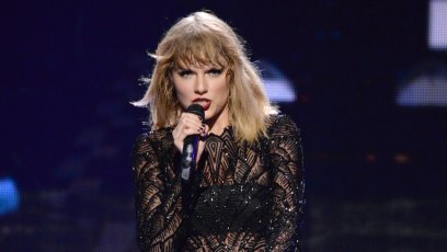 Taylor swift saturday night live