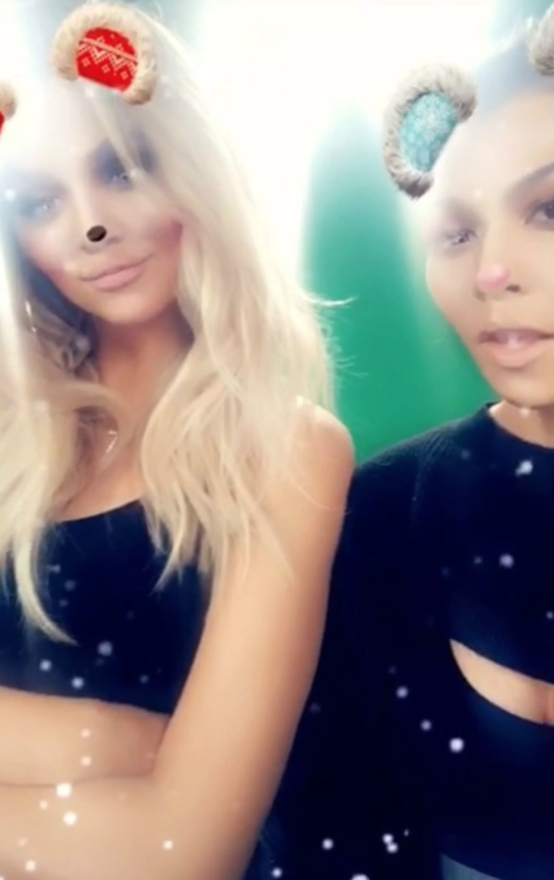 khloe kardashian kourtney kardashian snapchat