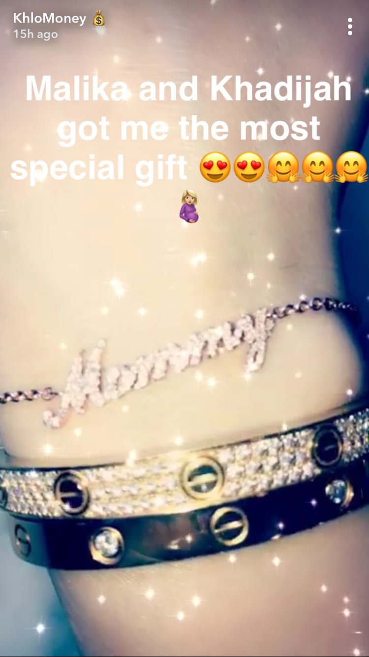 khloe kardashian christmas present snapchat khloe kardashian christmas present snapchat