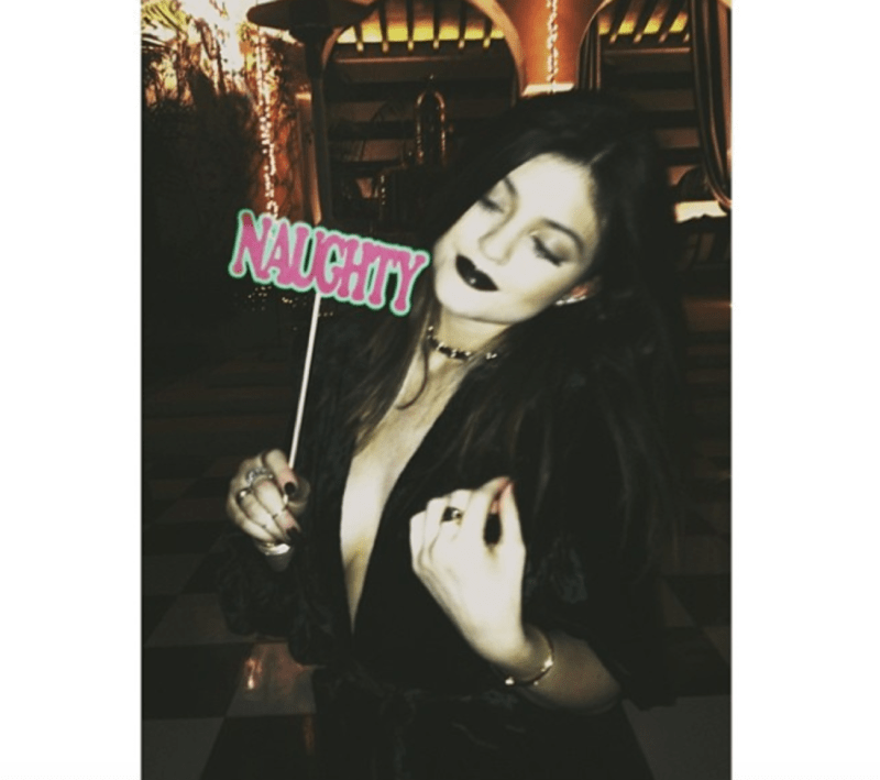 Kylie jenner goth christmas