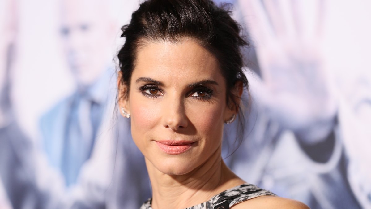 Sandra bullock getting married