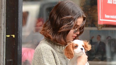 Selena gomez dog the weekend