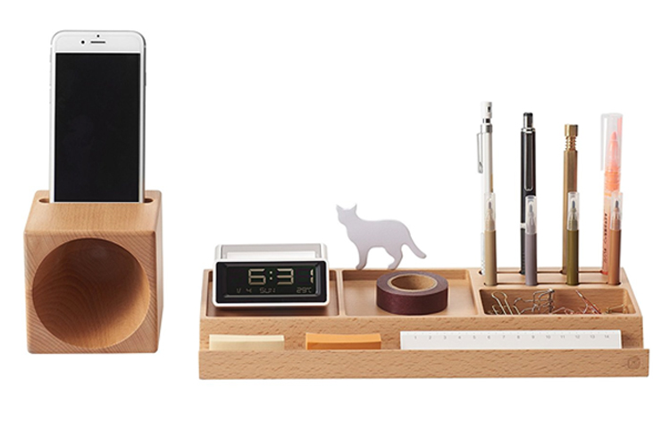 Wooden desk organizer