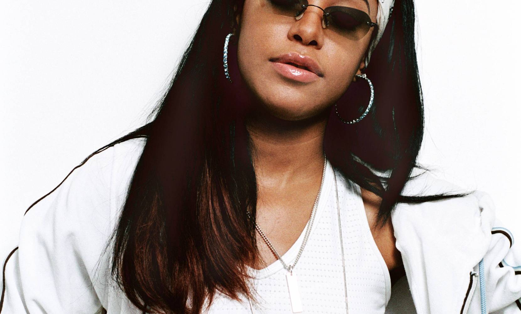 How Did Aaliyah Die Remember The Randb Princess On Her Birthday 