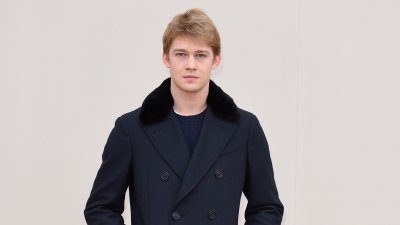joe alwyn getty images