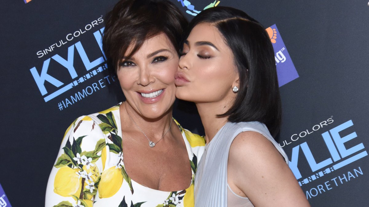 Kris jenner kylie jenner kuwtk