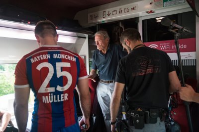 1527 to paris: clint 2 1527 to paris: clint 2