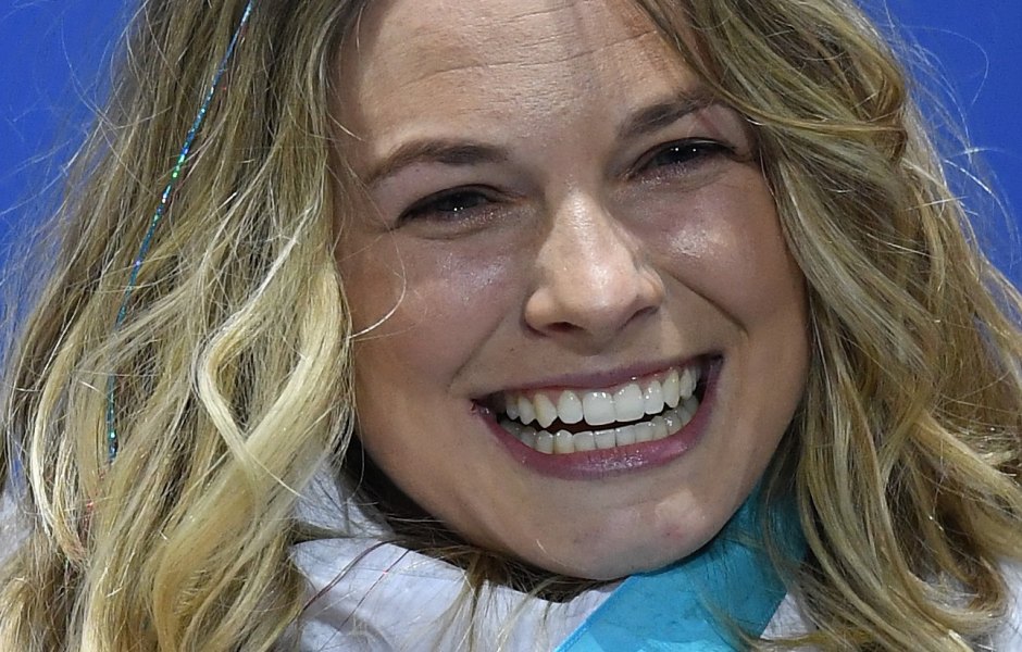 Closing ceremony flag bearer usa