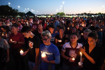 florida shooting candlelight vigil getty florida shooting candlelight vigil getty