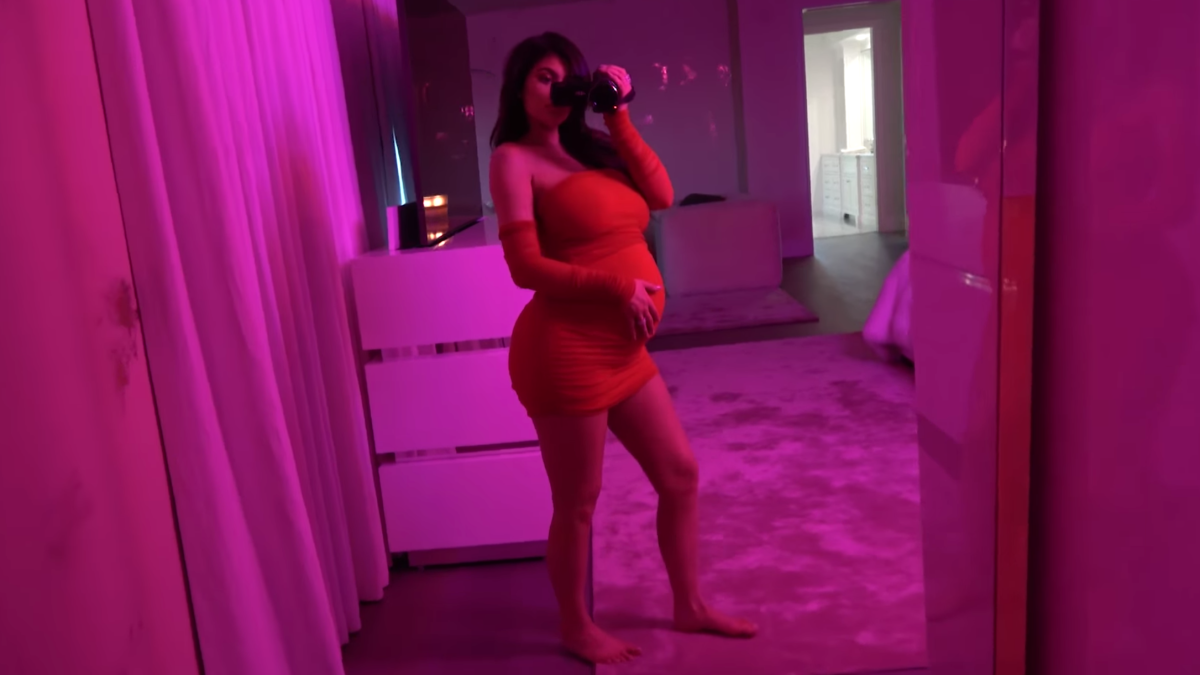 Kylie jenner baby girl video