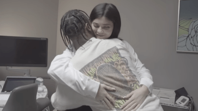 Kylie jenner travis scott matching tattoos