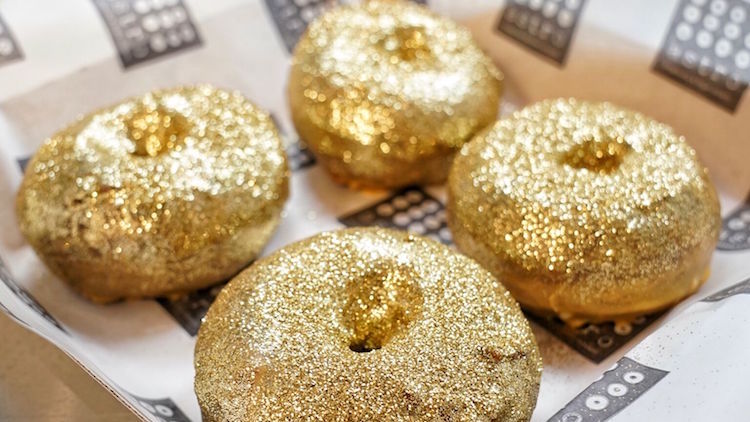 Oscars glitter doughnuts