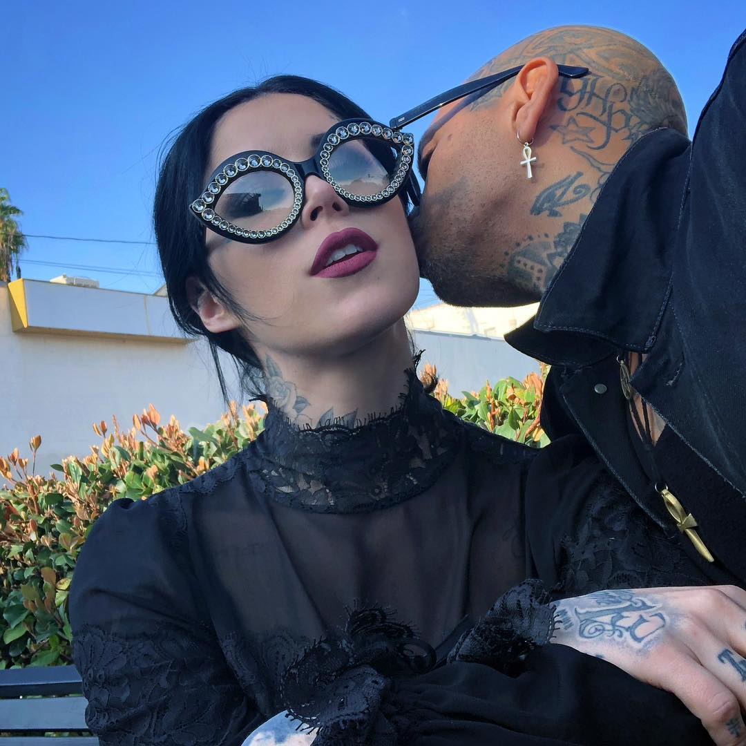 Who Is Kat Von D Married The Tattoo Artist Wed Seyer
