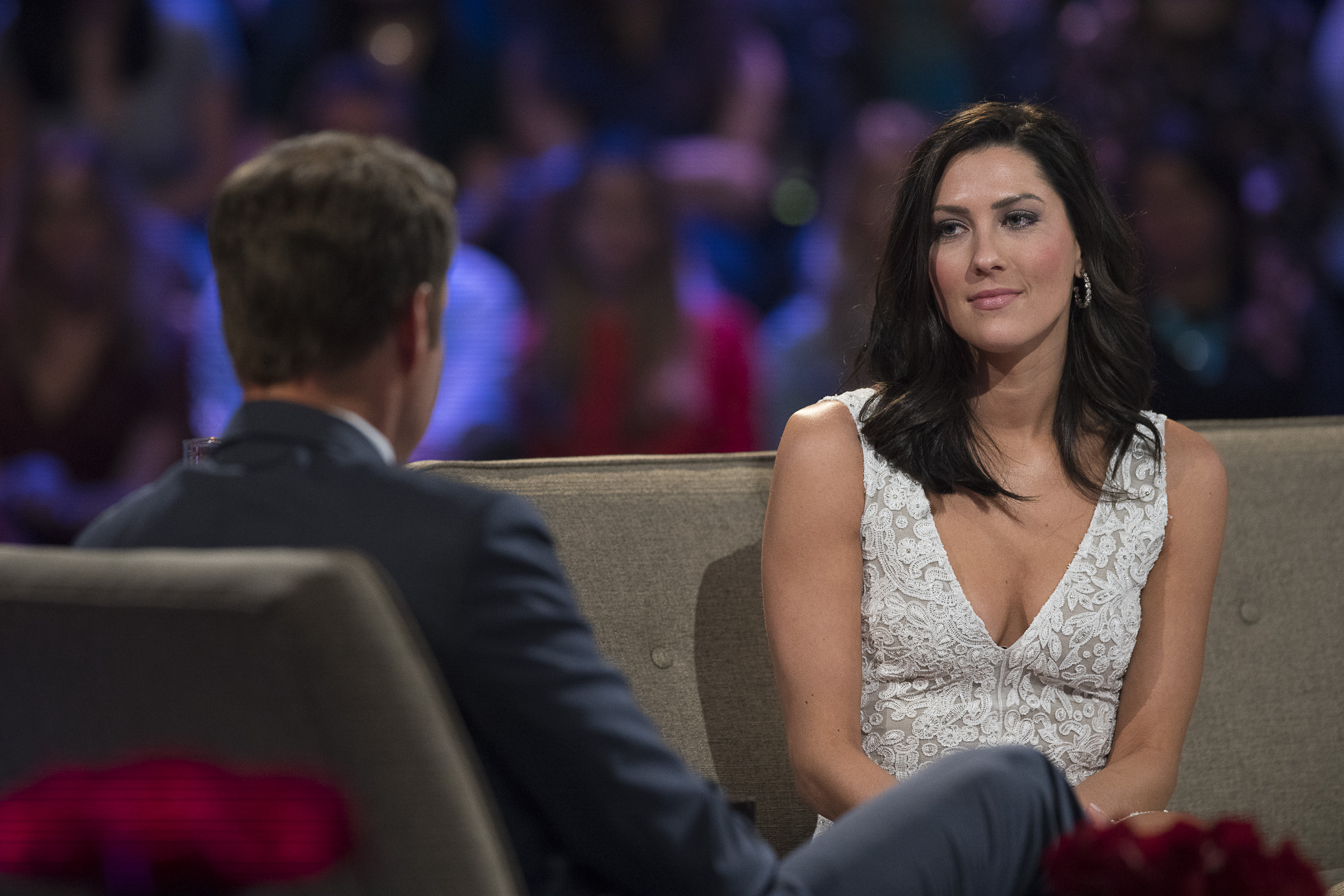 becca kufrin bachelor finale