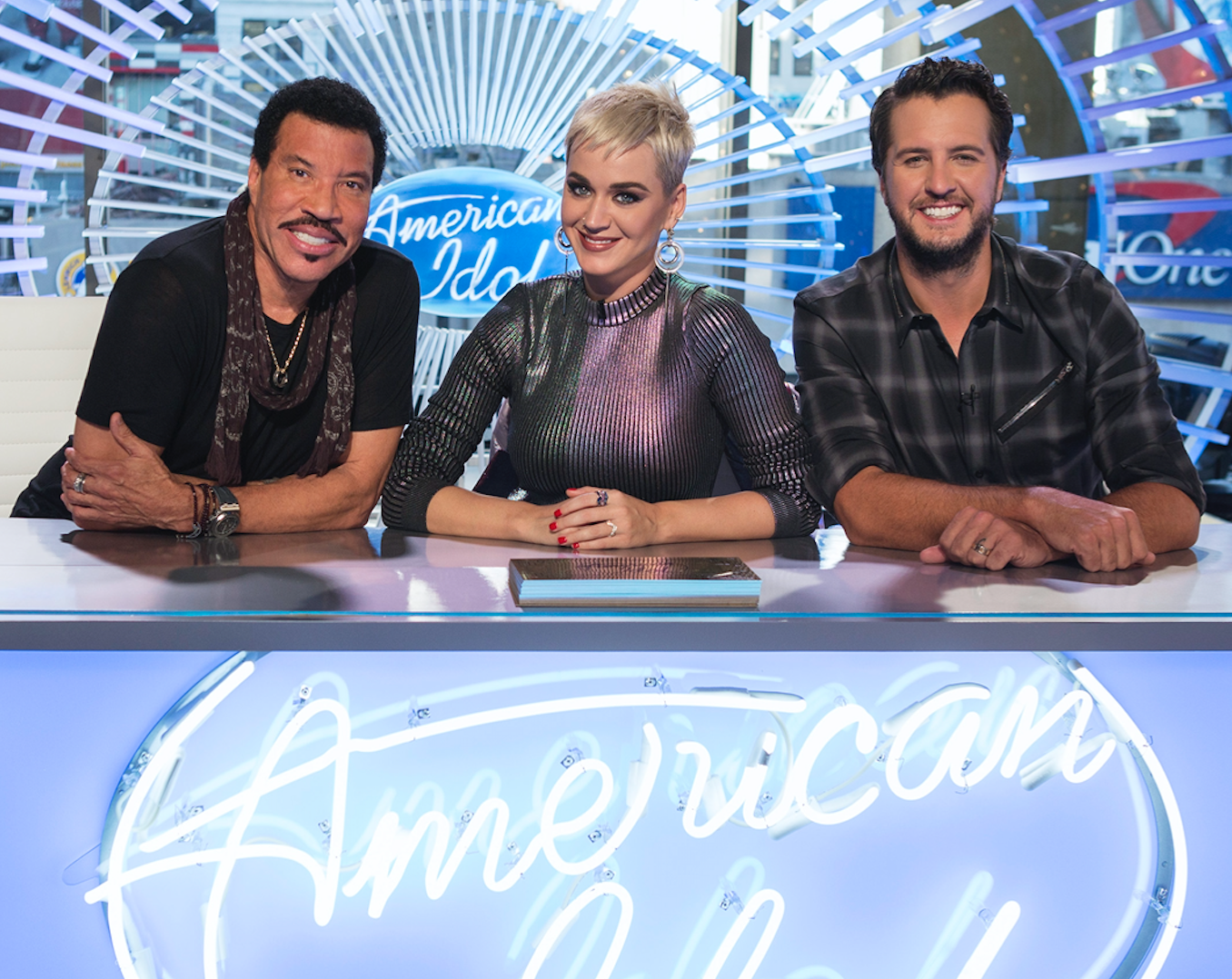 katy perry makes contestant cry