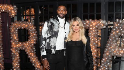 Khloe kardashian cleveland birth