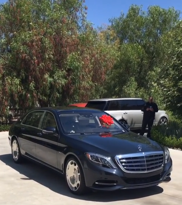 Auto Kylie Jenner Mercedes Maybach