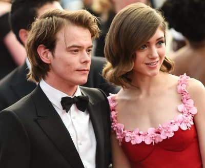natalia dyer charlie heaton getty images natalia dyer charlie heaton getty images