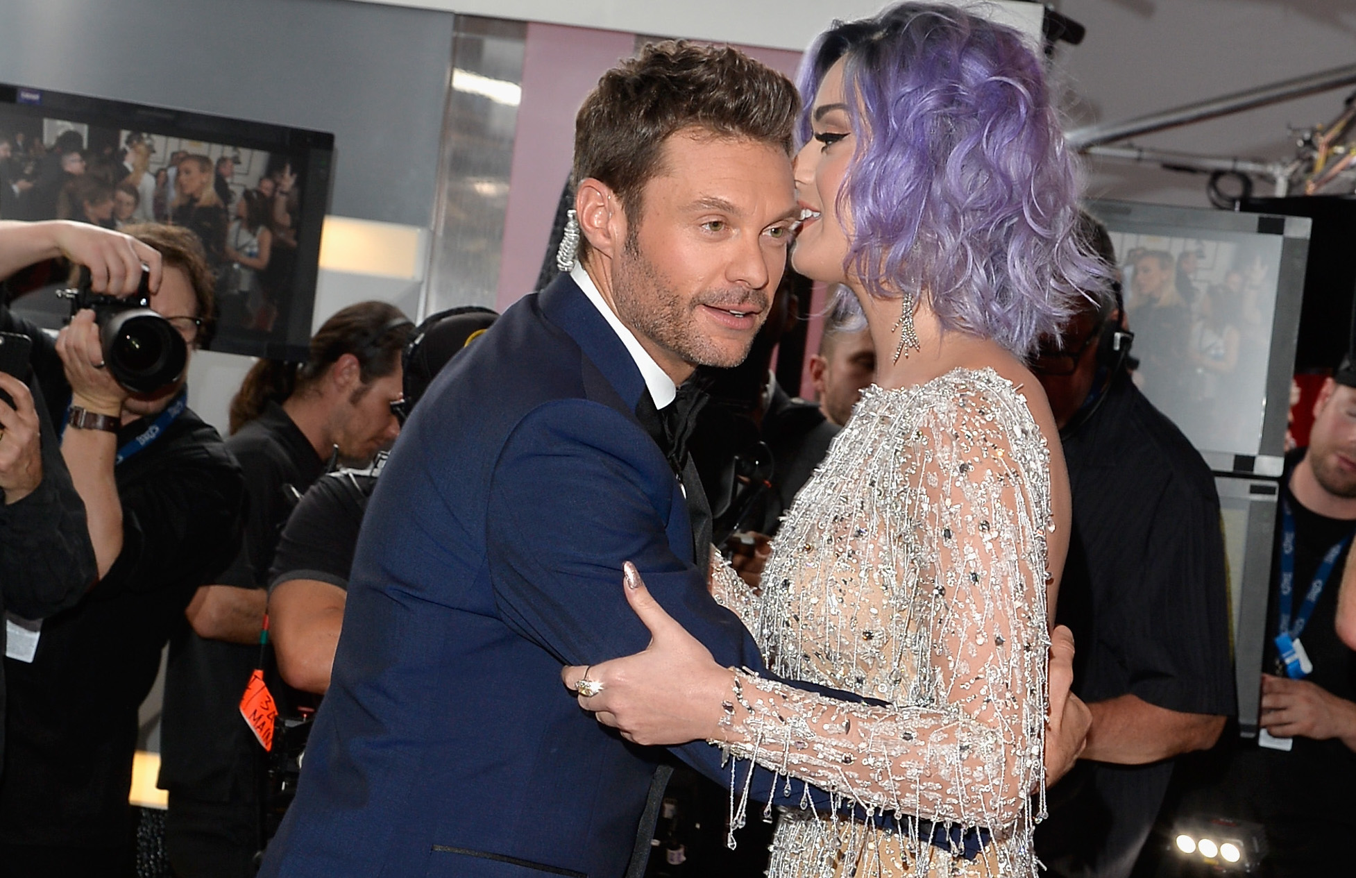 Ryan seacrest katy perry grammys 2015