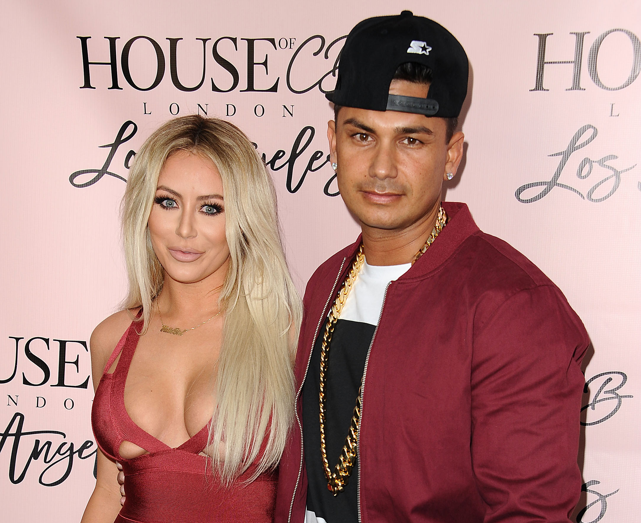 Who is aubrey o'day dating now
