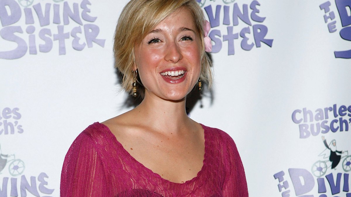 Allison mack sex cult