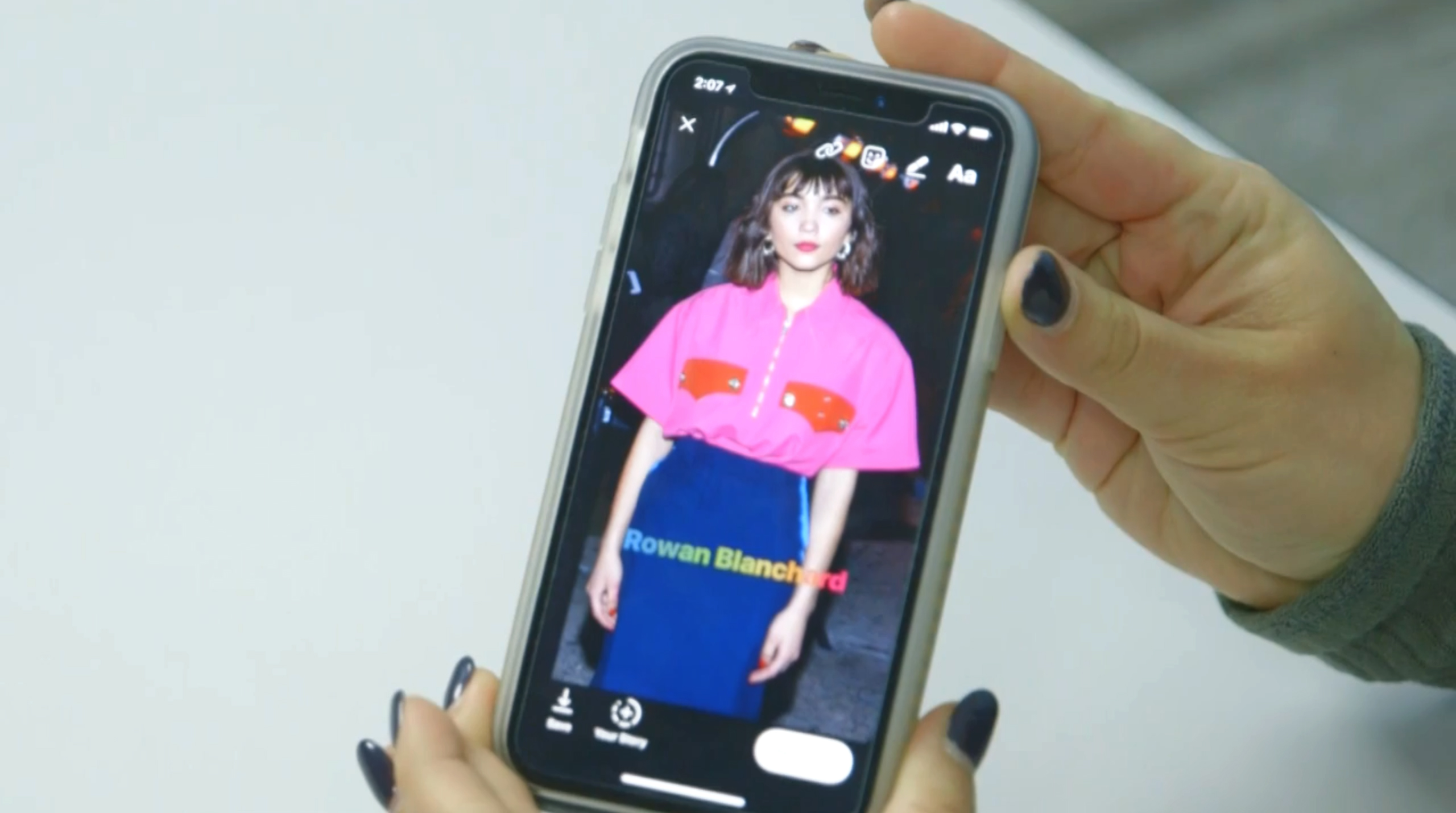 instagram story rainbow font