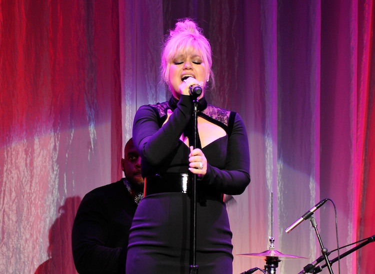 kelly clarkson new hair getty