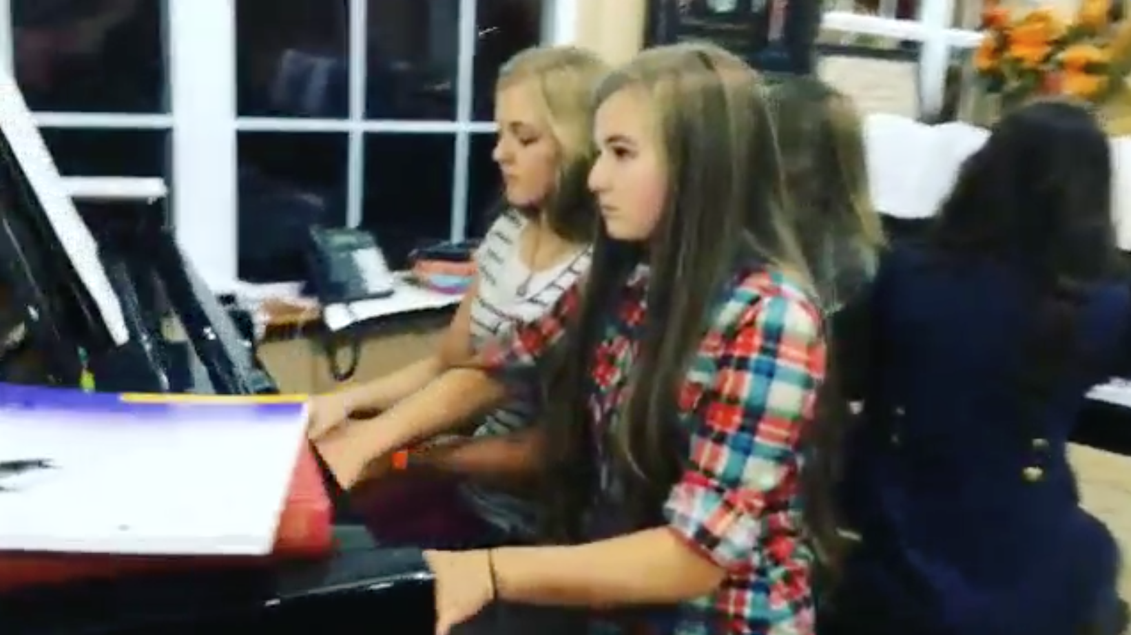 Kendra caldwell piano