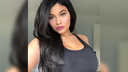 Kylie jenner travis scott pda instagram