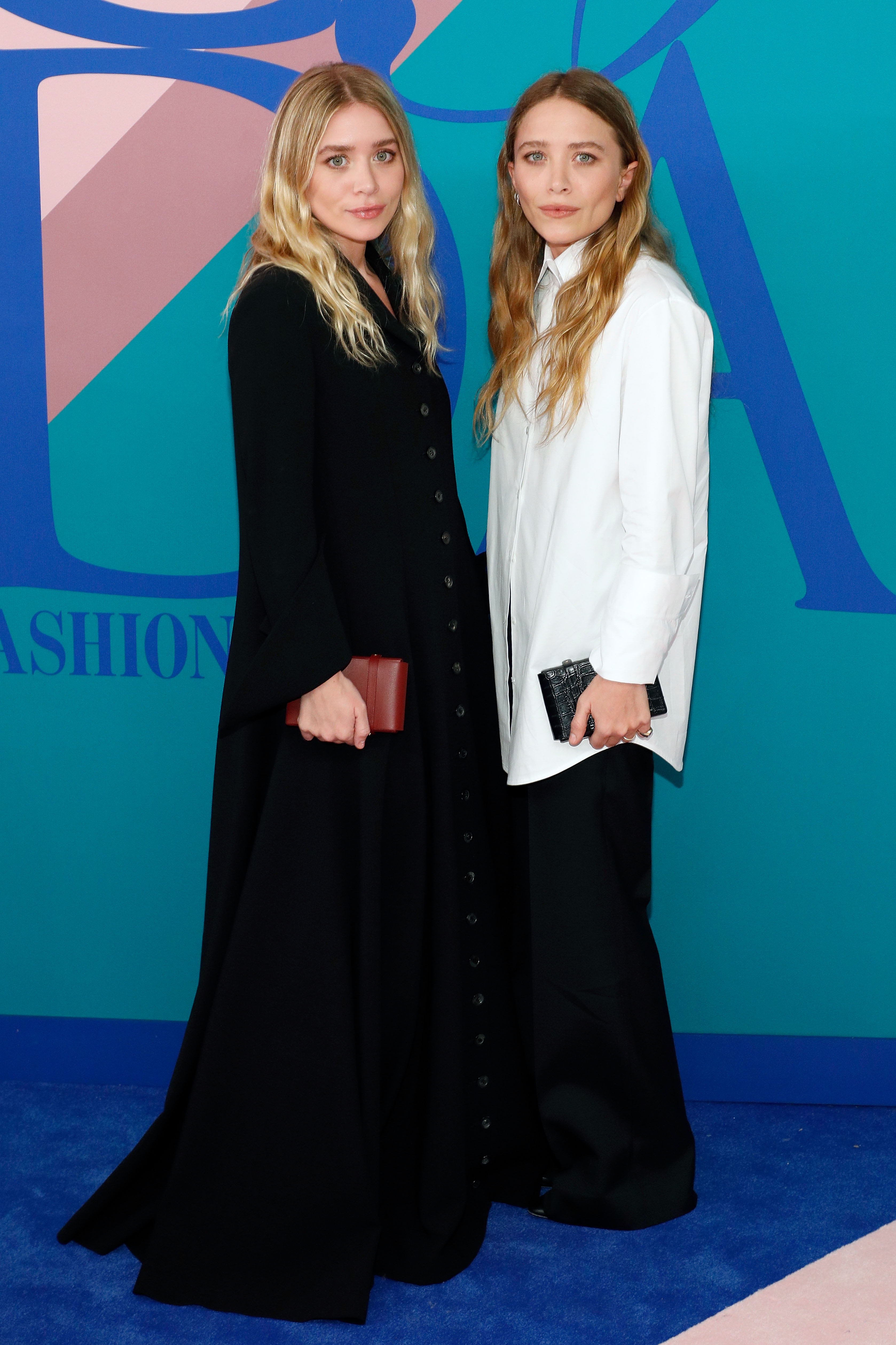 Olsen twins hunch