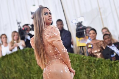 beyonce met gala 2016 beyonce met gala 2016