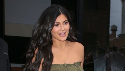 Kylie jenner big ang plastic surgery photos