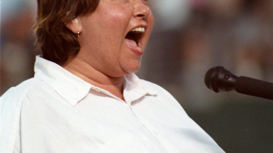 Roseanne barr national anthem