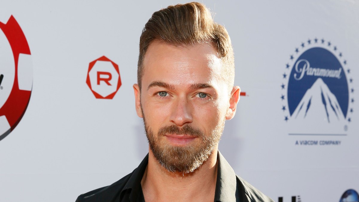 artem chigvintsev net worth