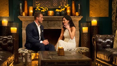 becca kufrin colton underwood getty images becca kufrin colton underwood getty images