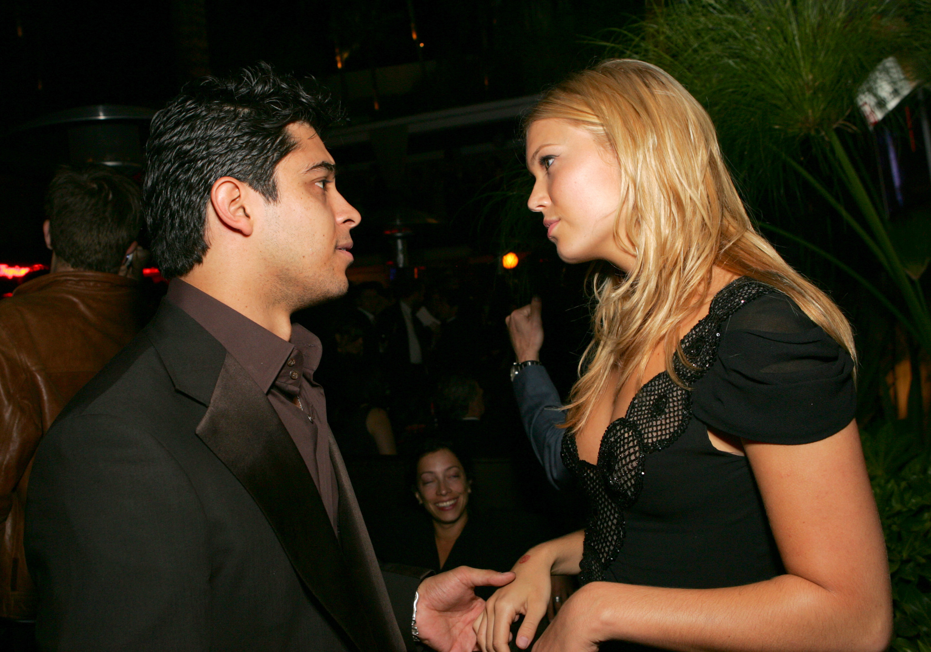 wilmer valderrama and mandy moore wilmer valderrama and mandy moore