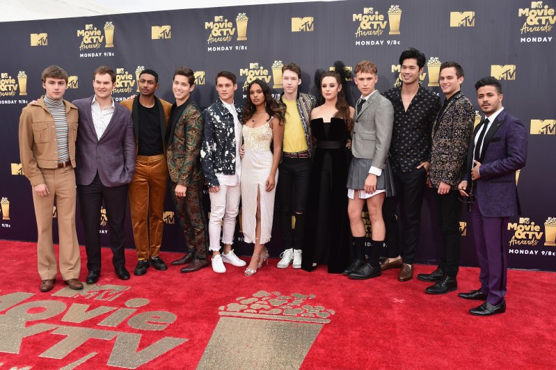 Thirteen reasons why cast mtv movie awards 2018