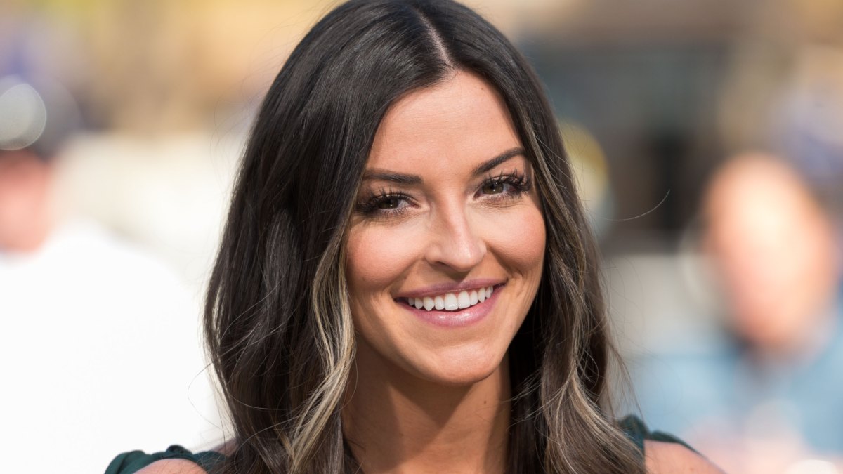 Tia booth the bachelorette