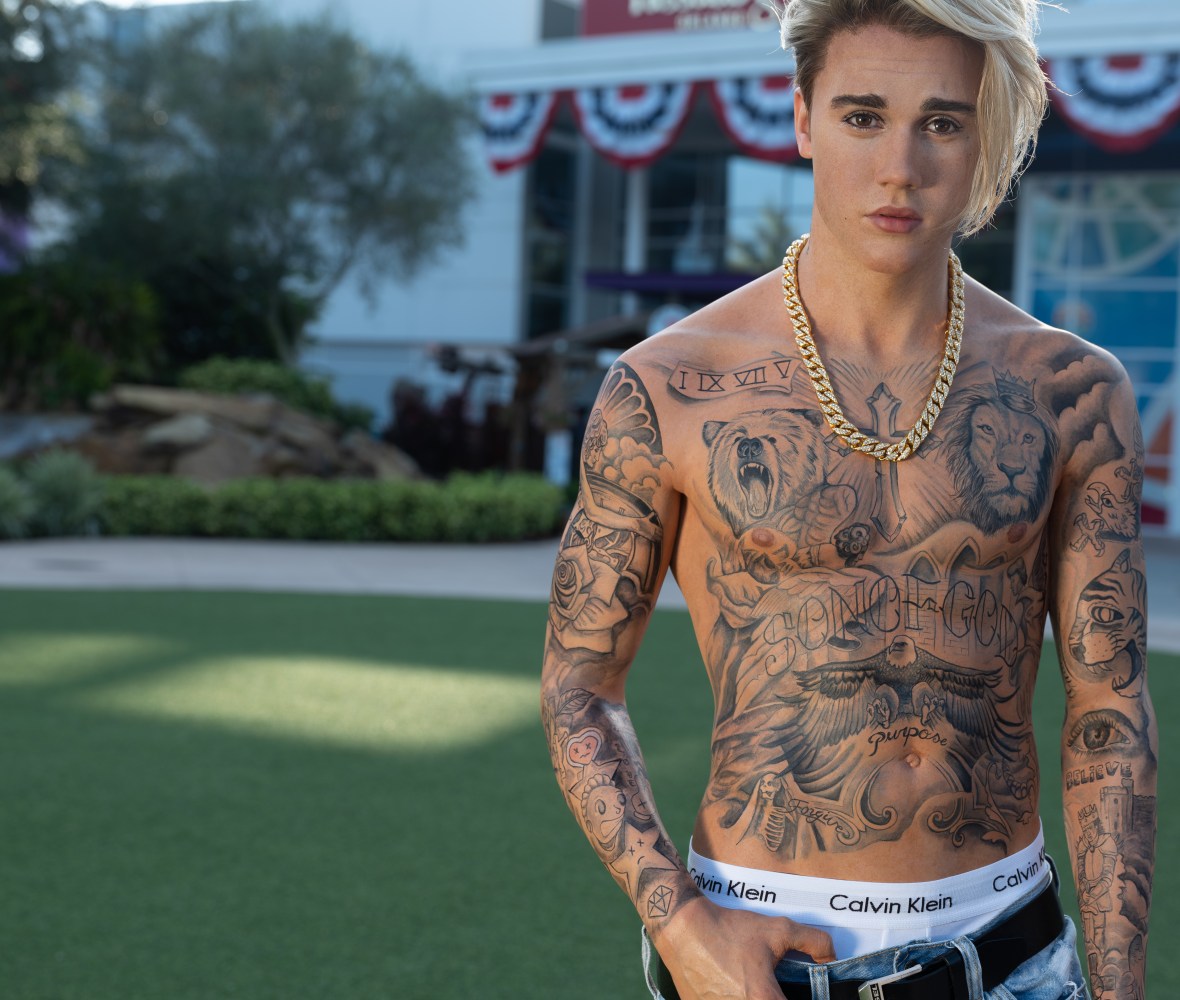 Justin Bieber's Shirtless Wax Figure Has Fans in a Tizzy