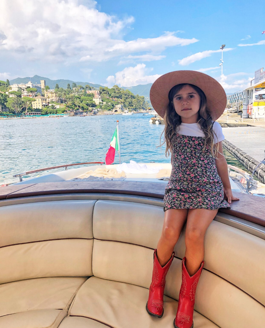 Penelope disick boating